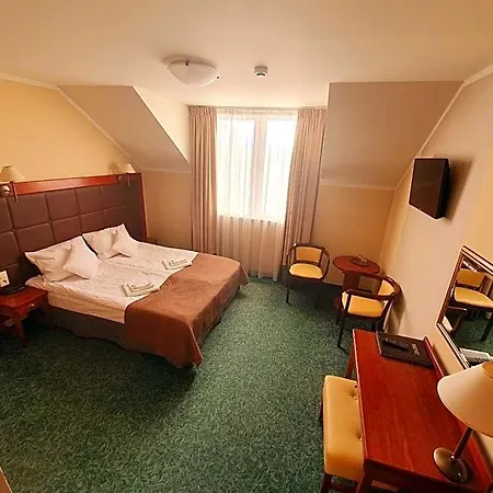 Gniecki Otel 3*