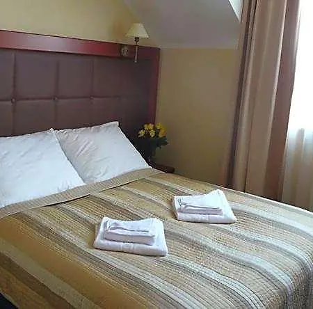 Otel Gniecki 3*